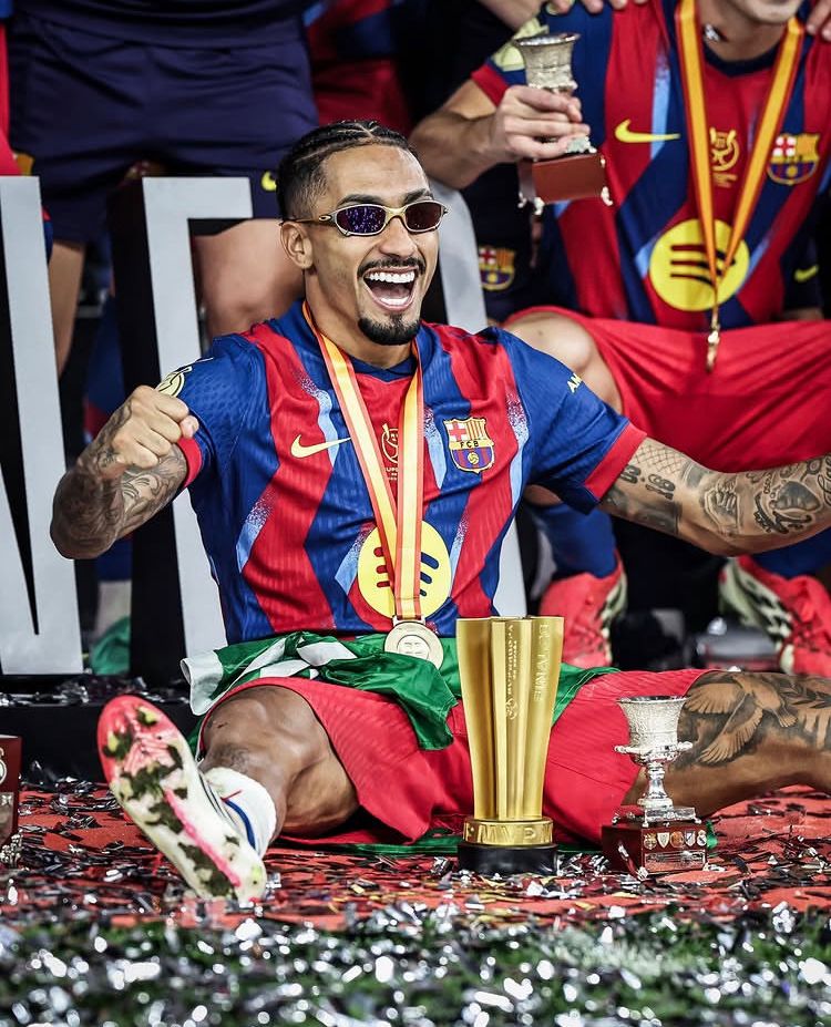 Бетера raphinha barcelona celebration 2026